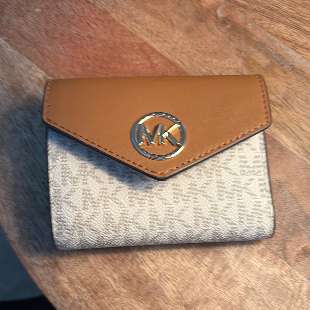 Michael Kors Tan and Cream Women's Wallet